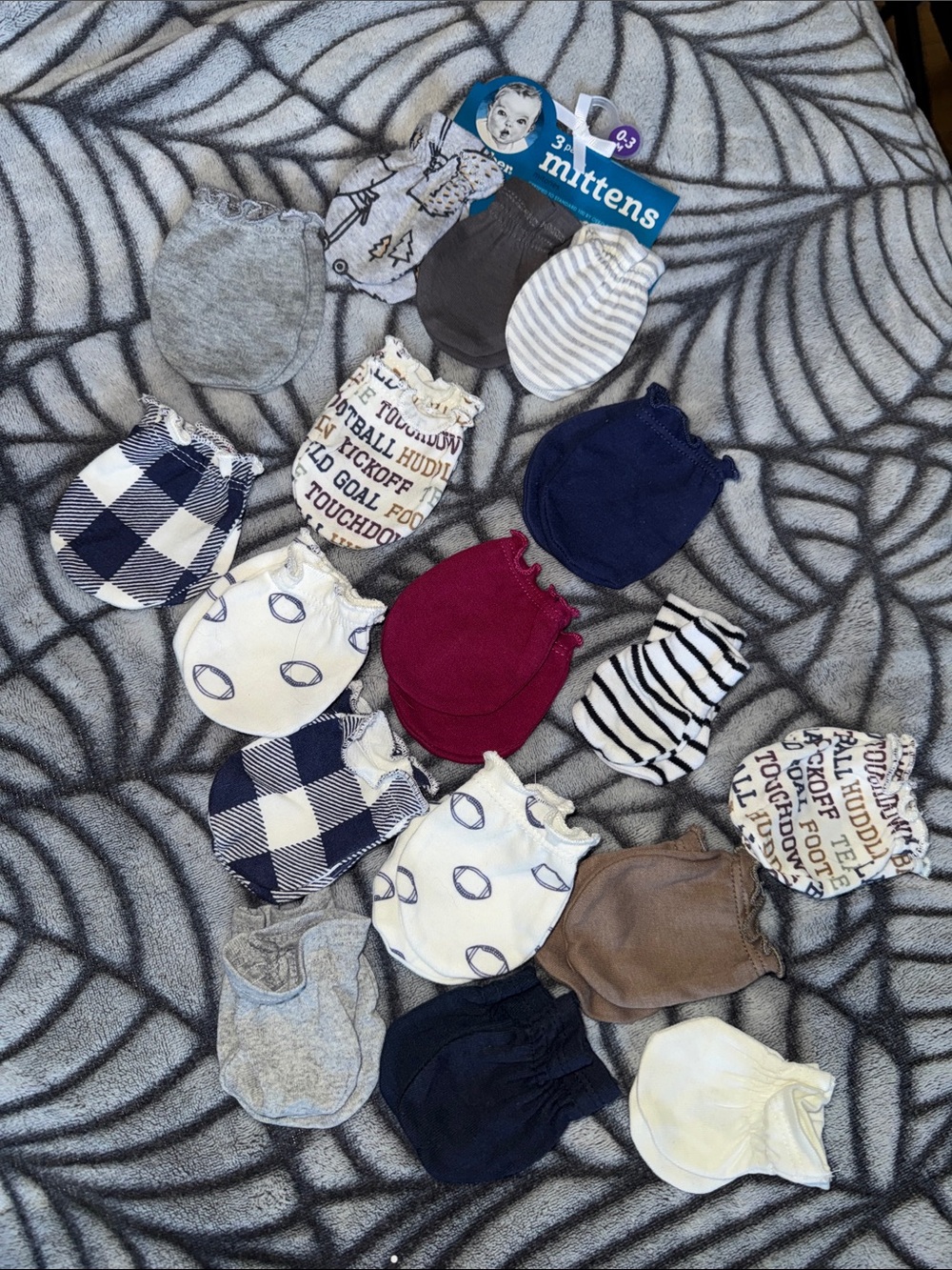 NWT Bundle of 17 Baby “No Scratch” Mittens - Size NB - 6 Months